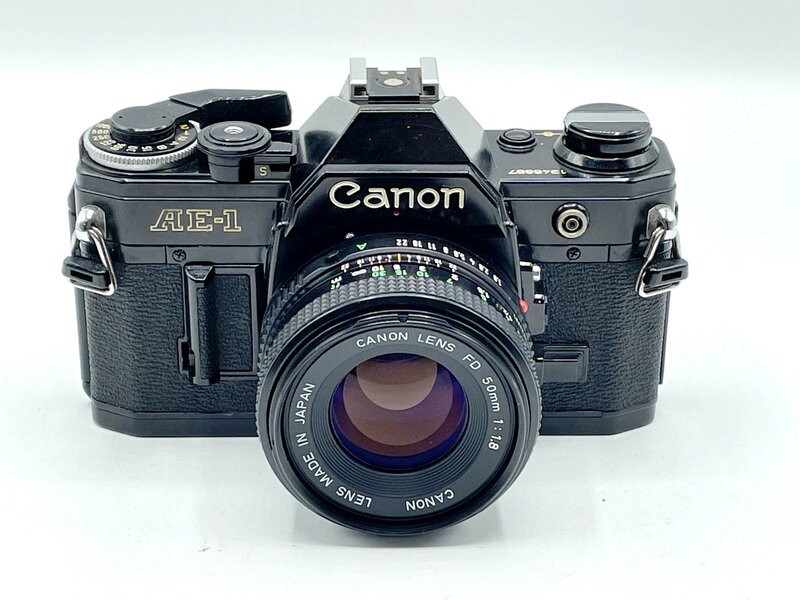 Canon AE-1 (black)